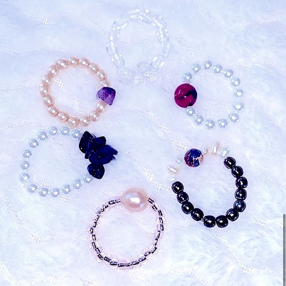 🆕Stylish _CHIC Stretchy Stackable Fashion Rings, Handcrafted By @soul_embellish - Picture 9 of 16